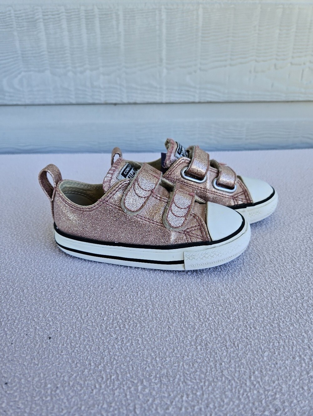 Converse CTAS Low Easy On Sneakers Kids SZ 7 Skate Pink Glitter Sparkle White